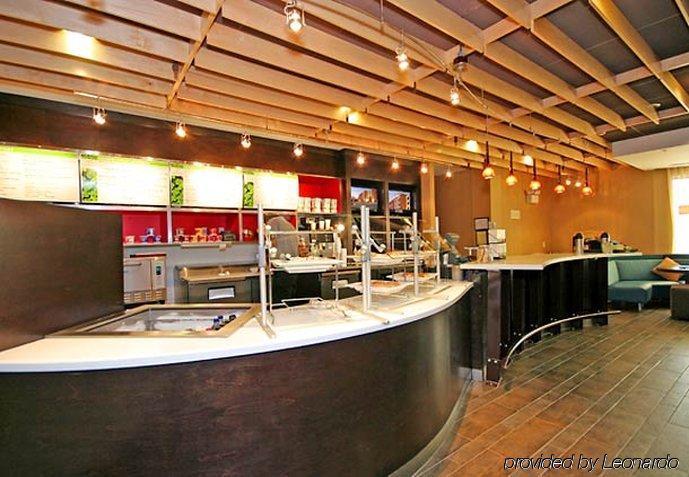Courtyard Greensboro Airport Экстерьер фото